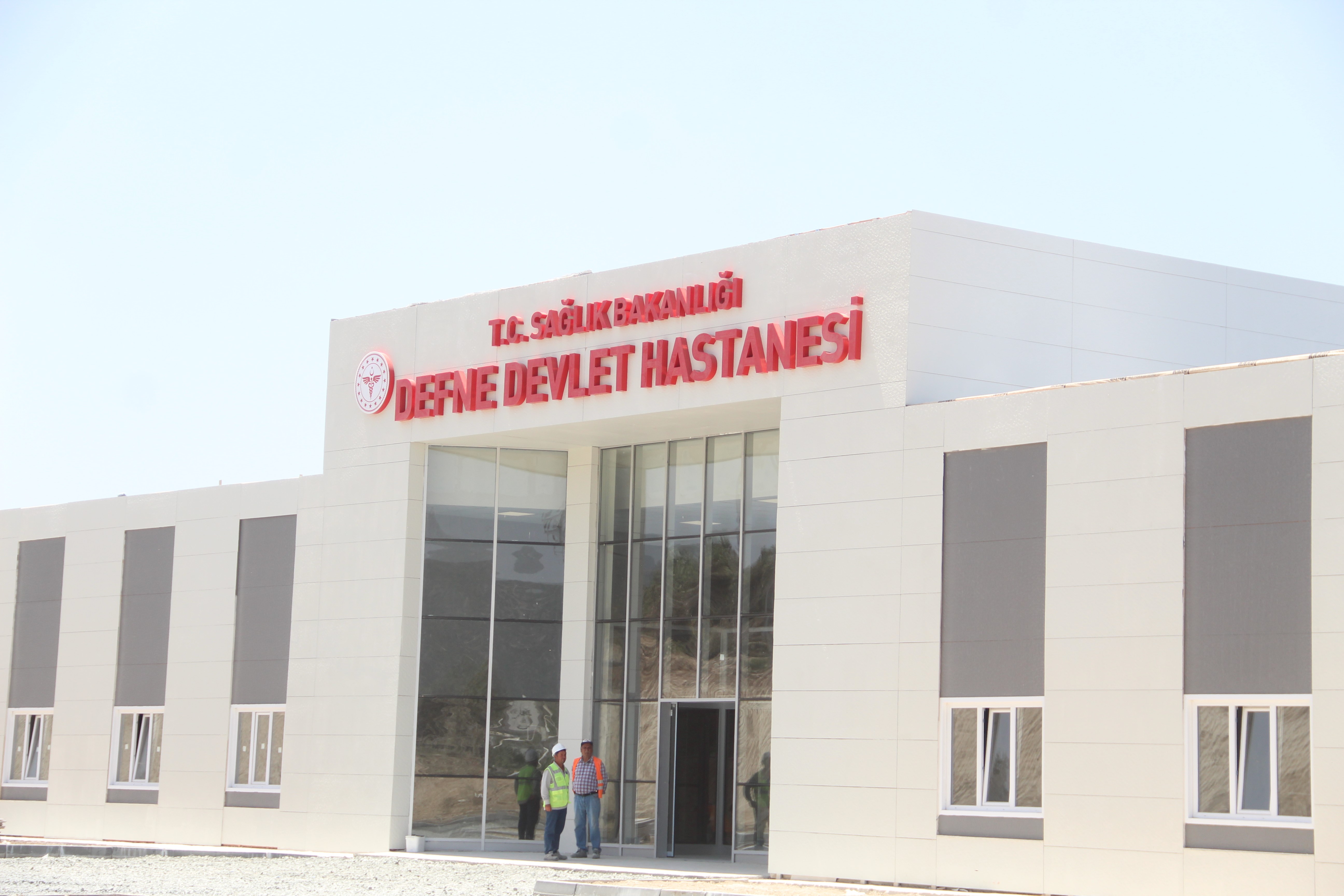 Temel atimi gündem olan Defne Devlet Hastanesi, açilis için gün sayiyor